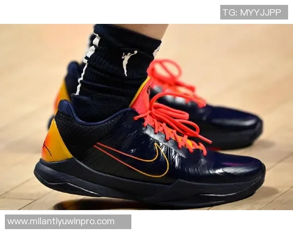 克拉克谈签名鞋科技超越Kobe5和6引发球迷热议 克拉克谈签名鞋科技超越Kobe5和6引发球迷热议