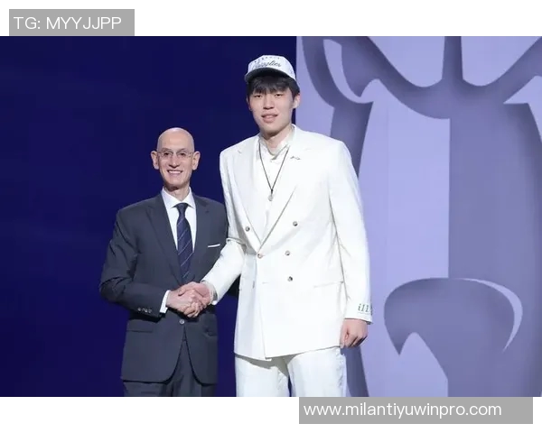 开拓者队今日取消媒体采访球员们已陆续离队引发关注 开拓者队今日取消媒体采访球员们已陆续离队引发关注